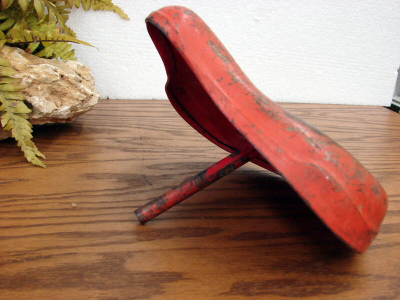 Vintage Red Metal Tricycle Bike Seat Angle Rod Bracket, Moose-R-Us.Com Log Cabin Decor
