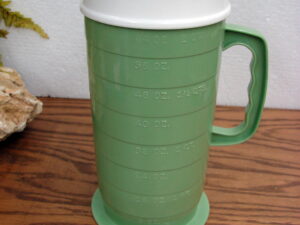 Vintage Blisscraft of Hollywood Avocado Green White Pitcher w/ Lid and Flip Top