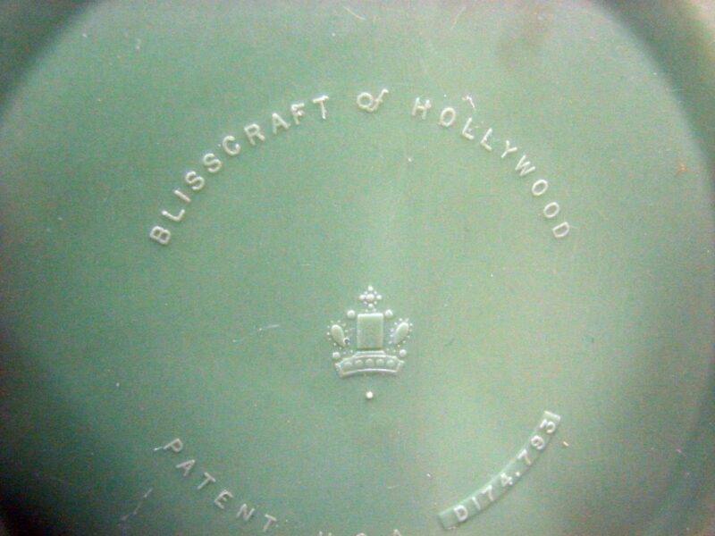 Vintage Blisscraft of Hollywood Avocado Green White Pitcher w/ Lid and Flip Top, Moose-R-Us.Com Log Cabin Decor