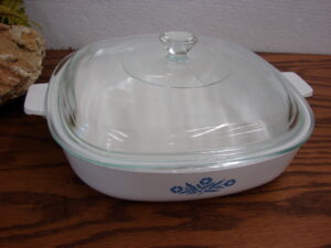 Corning Ware Blue Cornflower AP-10 Square Cake Casserole w/ A-10 PYREX Lid