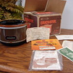 Vintage Rival Crock-ette 1 Quart Stoneware Slow Cooker Dips Cookbook in Box - Image 2