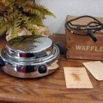 Vintage Round Chrome Dominion Waffle Maker Baker w/ Original Box Recipes - Image 5
