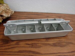 Mirro Vintage Aluminum Old School Ice Cube Tray 2 Handle Lever Action