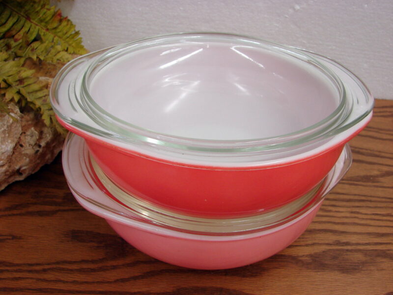Vintage PYREX 024 Pink 2 Quart Casserole w/ Matching Lid, Moose-R-Us.Com Log Cabin Decor
