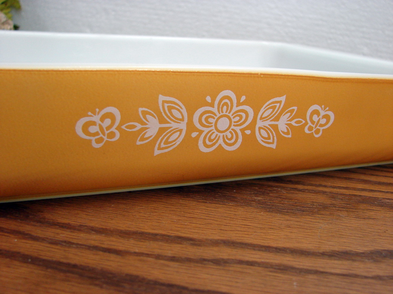 Vintage PYREX Butterfly Gold #933 Lasagna 13 x 9 Rectangular Baking Dish - Image 2