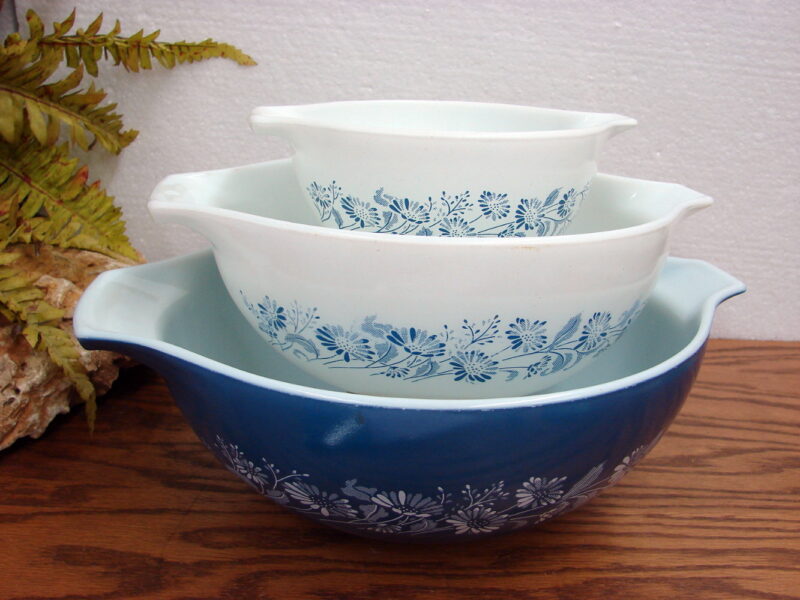 Vintage PYREX Colonial Mist Kitchen Accessories Mixing Bowl Nests, Moose-R-Us.Com Log Cabin Decor