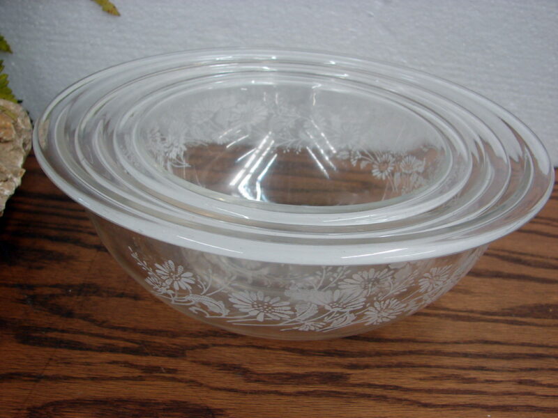 Vintage PYREX Colonial Mist Clear Etched Nesting Mixing Bowl Set 322 323 325, Moose-R-Us.Com Log Cabin Decor