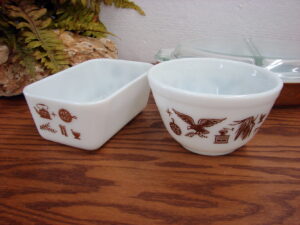 Vintage PYREX Early American Patterned #502 Refrigerator Dish Sm Loaf Pan