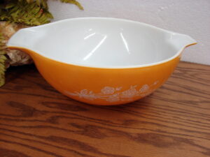 Vintage PYREX Butterfly Gold II #444 Cinderella Mixing Nesting Bowl 4 Qt