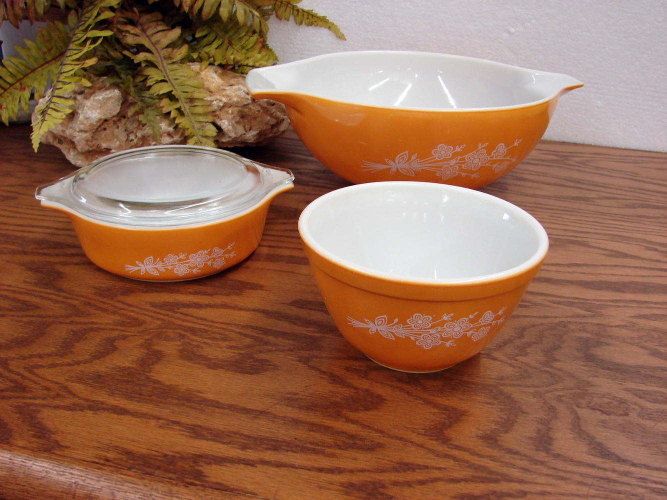 Vintage PYREX Butterfly Gold II #401 Round Mixing Nesting Bowl 1 1/2 Pint - Image 2