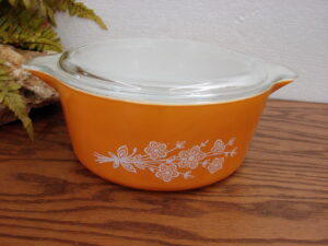 Vintage PYREX Butterfly Gold II #475 Cinderella Round Casserole w/ Lid 2 1/2 Qt