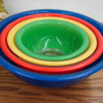Vintage PYREX Primary Color Clear Bottom Nesting Mixing Bowl Set 322 323 325 326 - Image 3