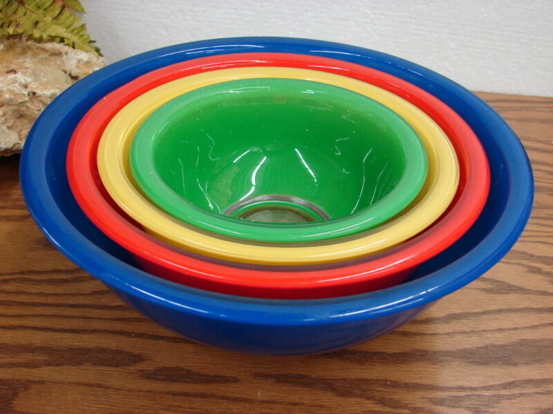 Vintage PYREX Primary Color Clear Bottom Nesting Mixing Bowl Set 322 323 325 326, Moose-R-Us.Com Log Cabin Decor