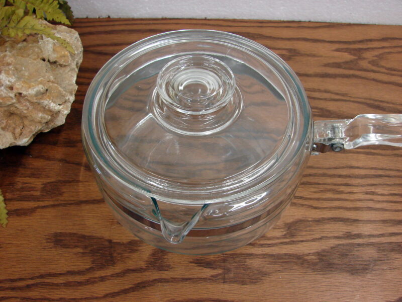 Vintage PYREX 6213 Flameware 1 1/2 Quart Spout Sauce Pan w/ Lid, Moose-R-Us.Com Log Cabin Decor