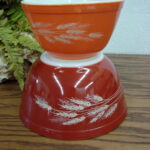 Vintage PYREX Wheat Nesting Mixing Bowl Set 401 402 Orange Tones