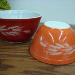 Vintage PYREX Wheat Nesting Mixing Bowl Set 401 402 Orange Tones - Image 2