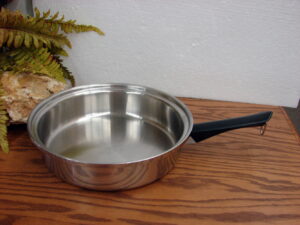 3 Ply Stainless Steel Waterless Amway Queen 18/8 Cookware 10" Fry Pan Skillet