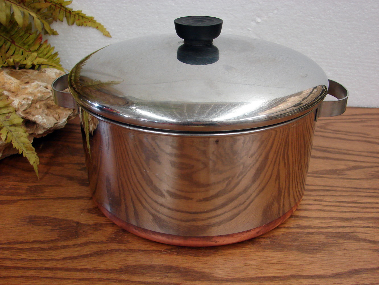 Vintage Copper Bottom Revere Ware 4 Quart Commercial Stock Pot w/ Lid
