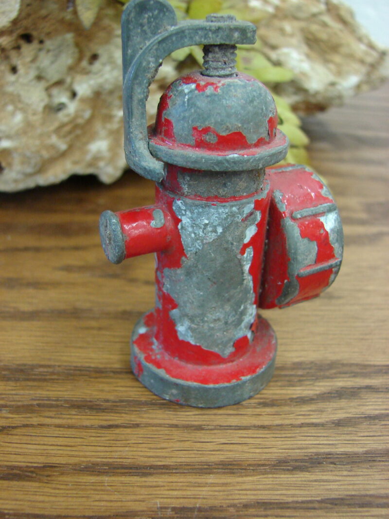 Vintage Tonka Toys Cast Iron Fire Hydrant For Ladder Pump Truck 1950&#8217;s, Moose-R-Us.Com Log Cabin Decor