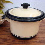Antique Cast Enamel Vollrath Kook King Enamelware Pot w/ Art Deco Lid