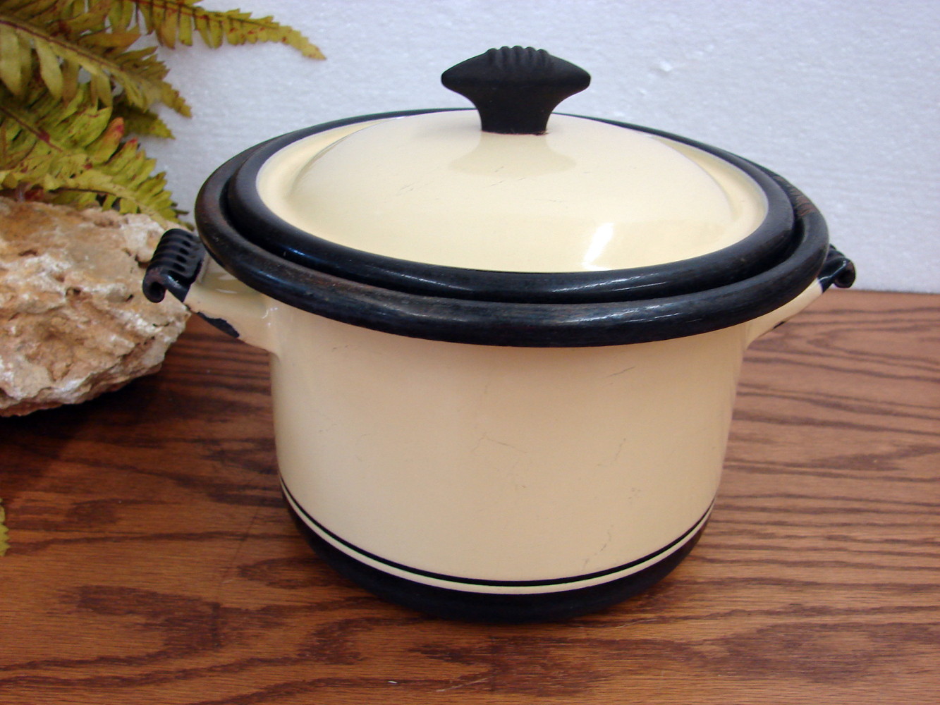 Vintage enamel pot with lid
