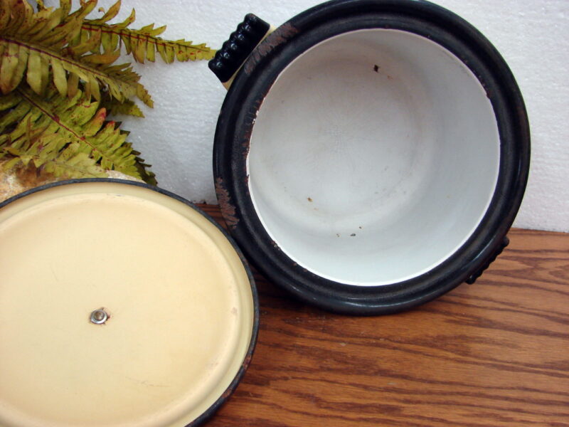 Antique Cast Enamel Vollrath Kook King Enamelware Pot w/ Art Deco Lid, Moose-R-Us.Com Log Cabin Decor