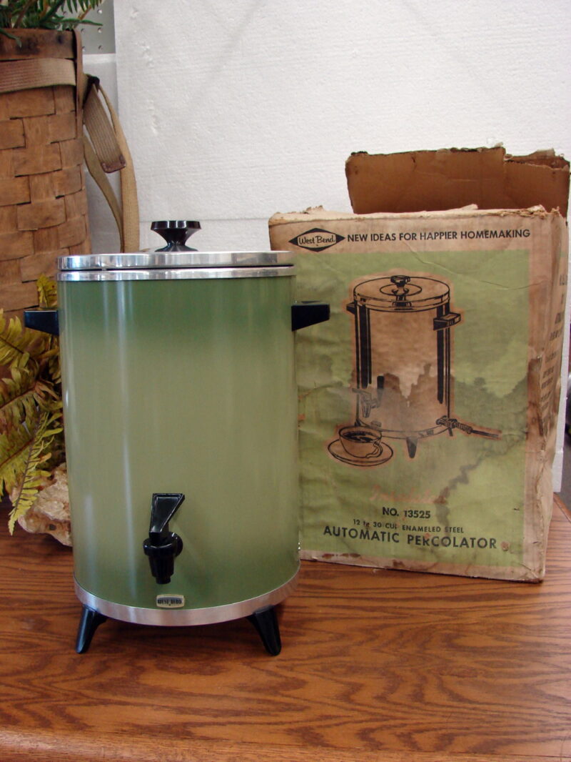 Vintage Avocado Green West Bend 30 Cup Automatic Electric Coffee Percolator Potluck, Moose-R-Us.Com Log Cabin Decor