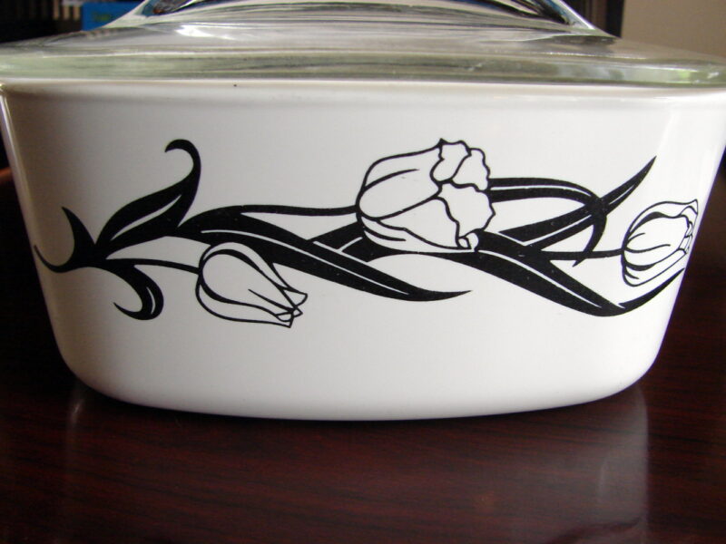 Vintage Corning Ware USA Lyrics Black White Tulip Casserole Kitchen Accessories, Moose-R-Us.Com Log Cabin Decor