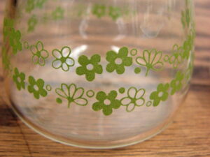 Vintage PYREX Spring Blossom Crazy Daisy Clear Glass Salt Pepper Shakers