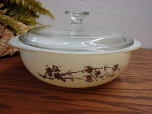 Vintage PYREX Golden Branch #024 Round Casserole w/ PYREX Lid