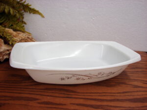Vintage PYREX Golden Honeysuckle #055 Shallow Oblong Casserole 2 1/2 Qt