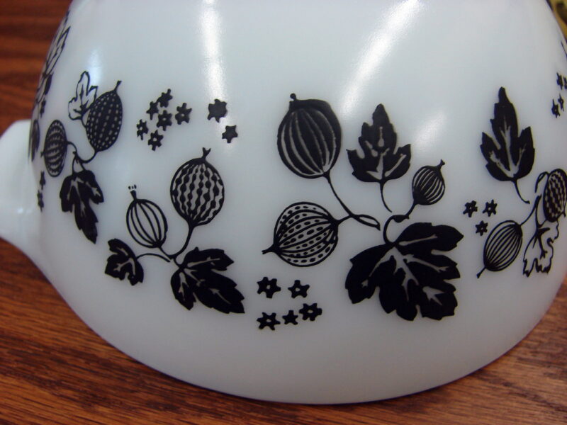 Vintage PYREX Gooseberry Kitchen Accessories Bowls Casserole, Moose-R-Us.Com Log Cabin Decor