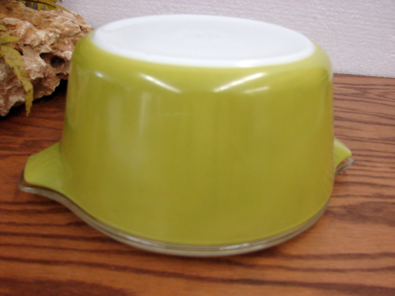 Vintage PYREX Verde Green #474 Cinderella Round Casserole w/ Lid 1 1/2 Qt - Image 2