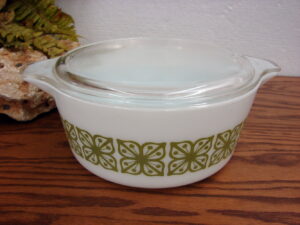 Vintage PYREX Verde Green Autumn Floral #475 Cinderella Round Casserole w/ Lid