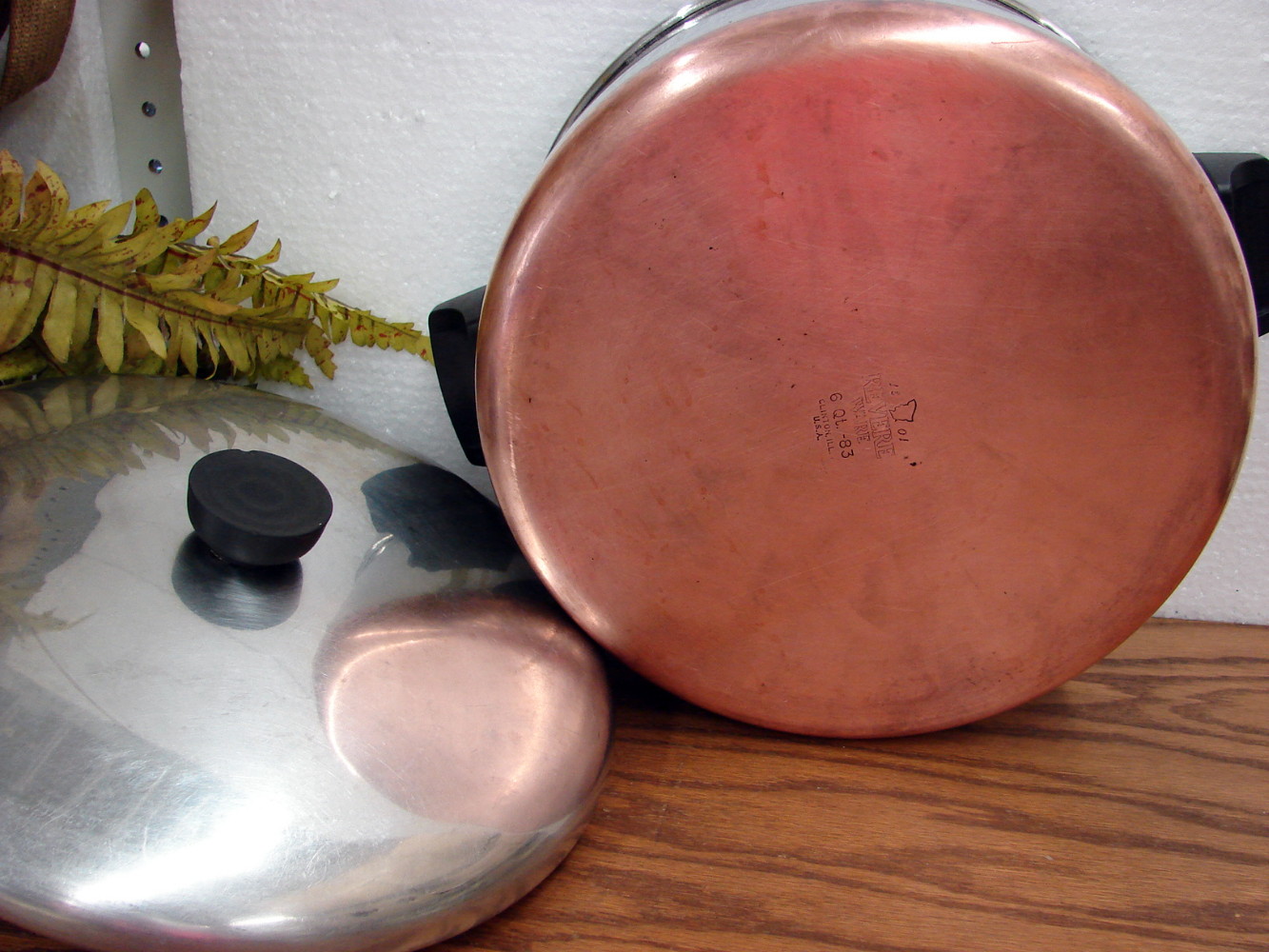 Vintage Copper Bottom Revere Ware 6 Quart Stock Pot w/ Lid Freckles Inside - Image 3
