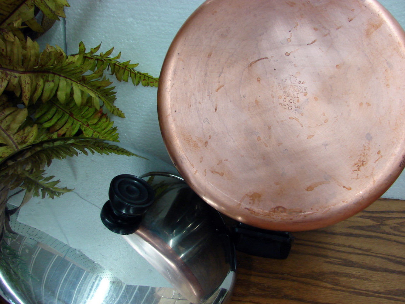 Vintage Copper Bottom Revere Ware 6 Quart Stock Pot w/ Lid - Image 3