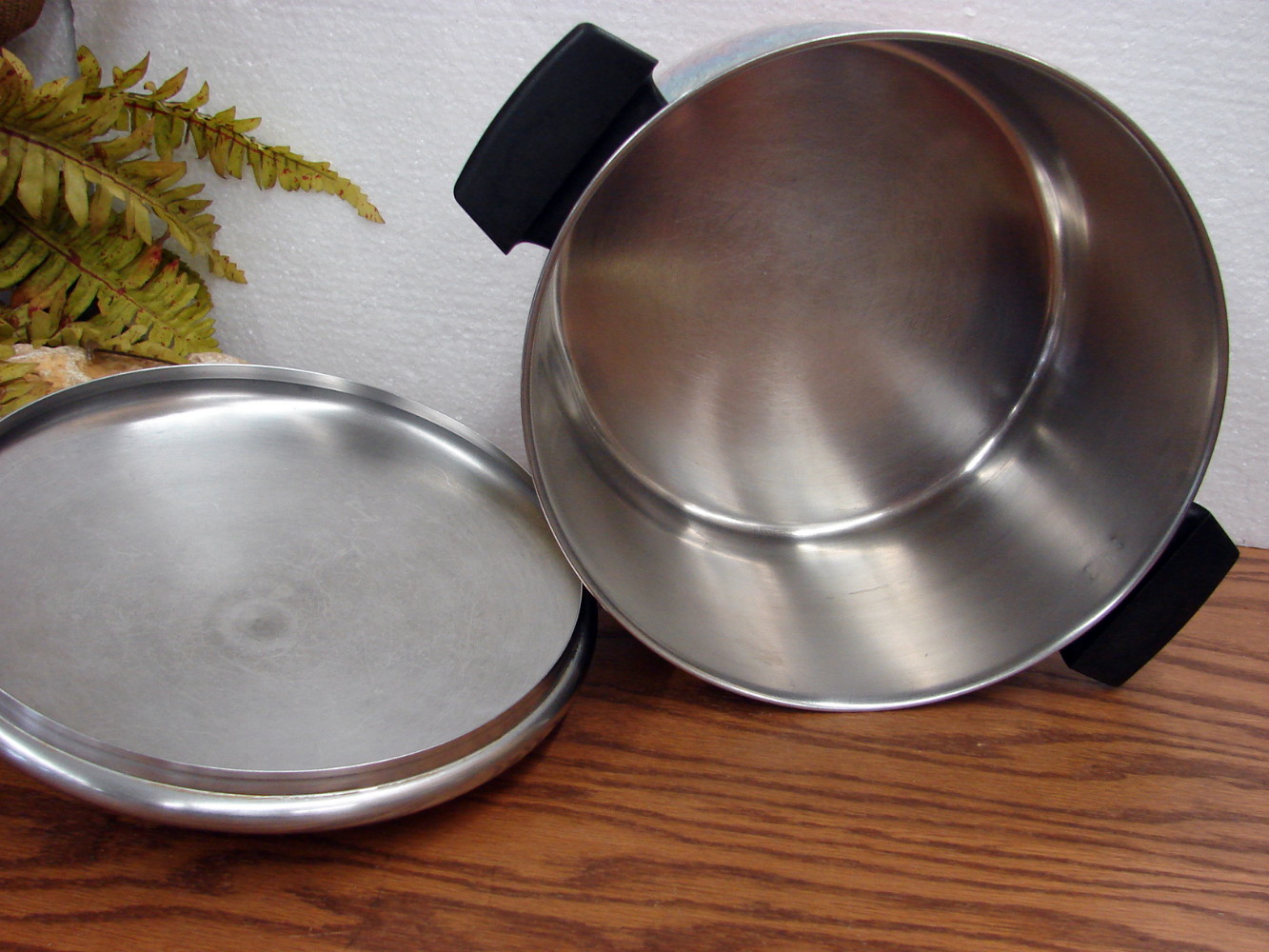 Vintage Copper Bottom Revere Ware 6 Quart Stock Pot w/ Lid - Image 5