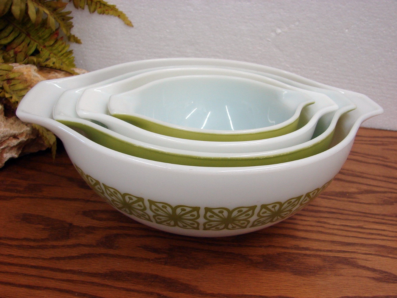 Set/4 Vintage PYREX Verde Green Autumn Floral #441-444 Cinderella Nesting Mixing Bowl - Image 2