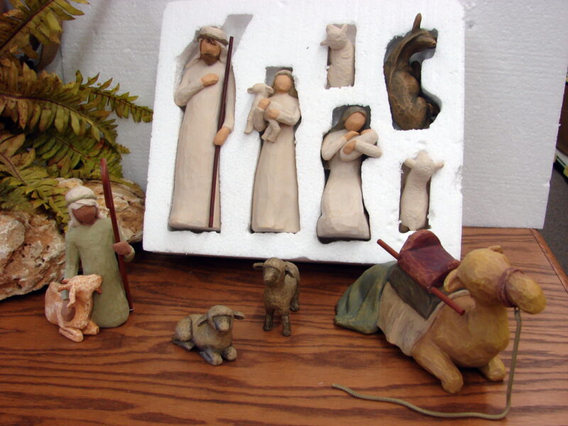 Willow Tree Susan Lordi Figurine Nativity Welcoming Spirit New Life, Moose-R-Us.Com Log Cabin Decor