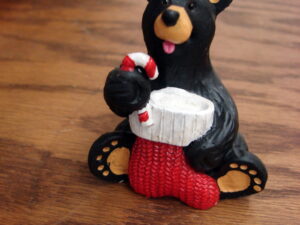 New Big Sky Carvers Bearfoots Bears Jeff Fleming Taste of Christmas Ornament