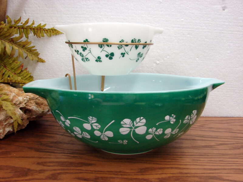Vintage PYREX JAJ Emerald Green Clover Salad Set Original Bracket 1960&#8217;s, Moose-R-Us.Com Log Cabin Decor