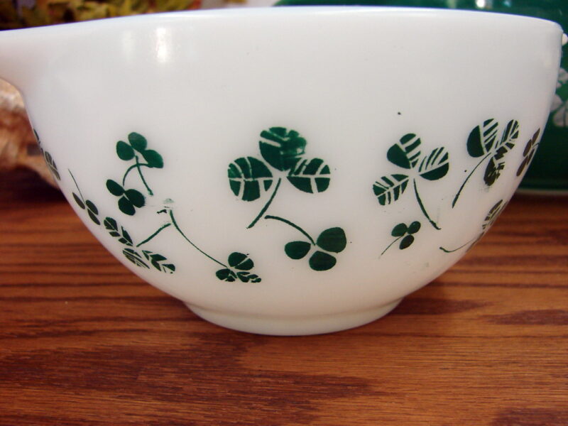 Vintage PYREX JAJ Emerald Green Clover Salad Set Original Bracket 1960&#8217;s, Moose-R-Us.Com Log Cabin Decor