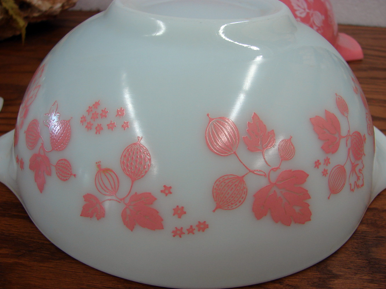 Set/4 Vintage PYREX Gooseberry Pink Black White Cinderella Nesting Mixing Bowl Set - Image 4