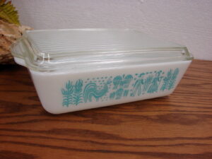 Vintage PYREX Turquoise Butterprint Amish #503 Refrigerator Dish w/ PYREX Lid