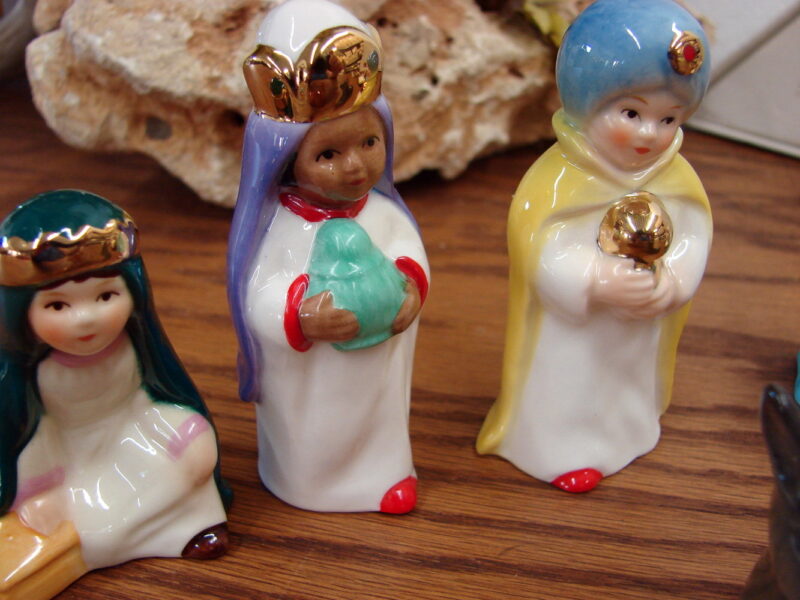 Vintage Miniature Goebel 1986 W. Germany 10 Pc Porcelain Nativity Set #70787 Box, Moose-R-Us.Com Log Cabin Decor