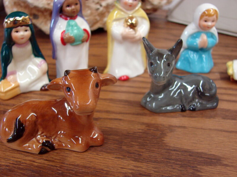 Vintage Miniature Goebel 1986 W. Germany 10 Pc Porcelain Nativity Set #70787 Box, Moose-R-Us.Com Log Cabin Decor