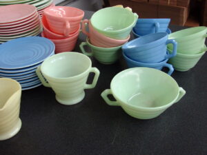 Set/22 Ribbed Cups Pink Yellow Green Blue Vintage Hazel Atlas Moderntone 1940’s Collection
