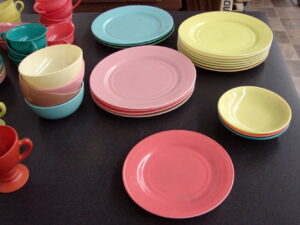 Set/14 Plates 9" Turquoise Yellow Pink Vintage Hazel Atlas Moderntone 1940’s Collection