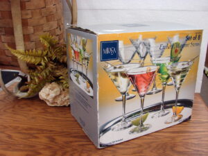 Mikasa Crystal NIB Set/8 Etched Martini Stems Glasses 10 fl Oz -   Log Cabin Decor