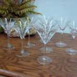 Mikasa Crystal NIB Set/8 Etched Martini Stems Glasses 10 fl Oz - Image 3